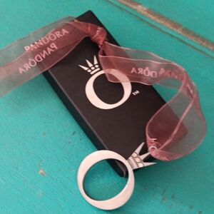 Pandora Pink Ribbon Key Holder